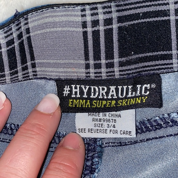 $30 for 4 Pairs of Full Length, Skinny Jeans - All: LIKE NEW - Picture 11 of 14